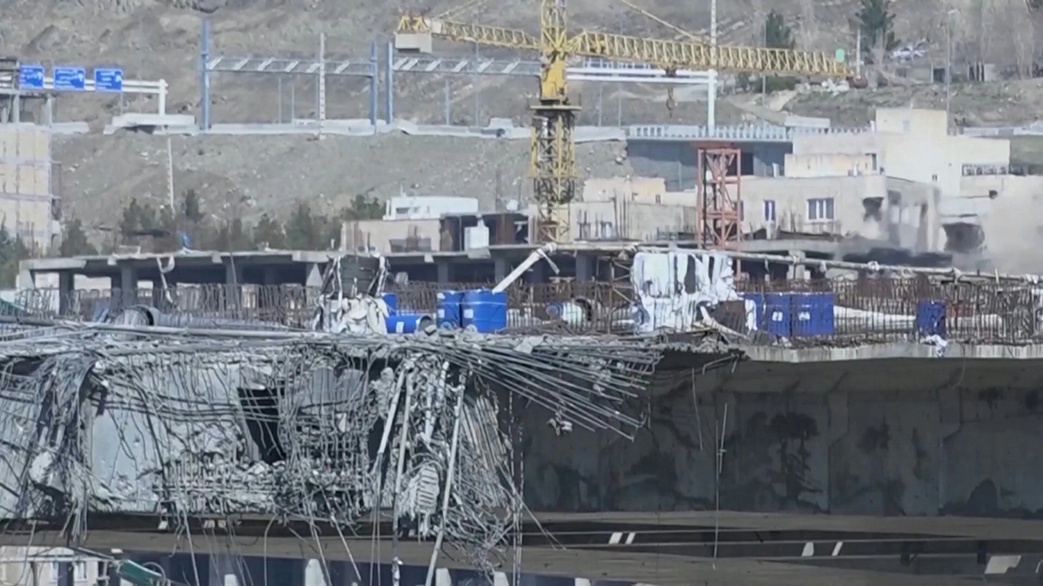 Xung đột tại khu vực Trung Đông đã đẩy giá năng lượng tăng cao  
ảnh hưởng đến nền kinh tế toàn cầu.