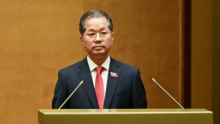 Chánh án Tòa án nhân dân tối cao Nguyễn Văn Quảng phát biểu trước Quốc hội. (Ảnh: DUY LINH)