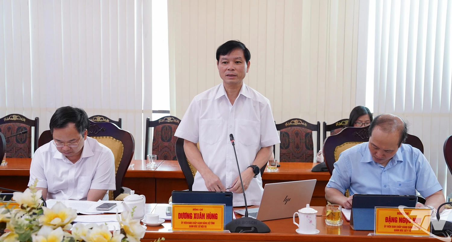 Các đại biểu dự Phiên họp.