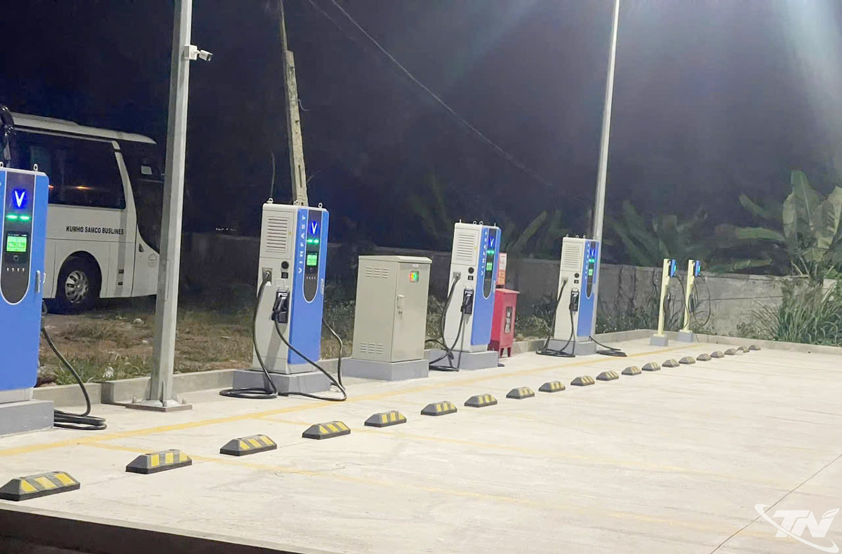 Mạng lưới trạm xạc xe điện từng bước vươn tới các xã trên địa bàn tỉnh.