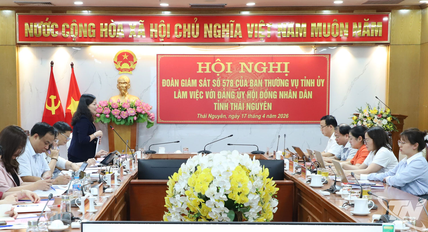 Quang cảnh buổi giám sát.
