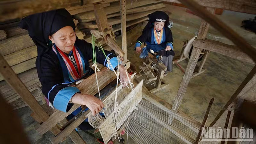 Số hóa sẽ góp phần đưa di sản đến gần hơn cộng đồng.