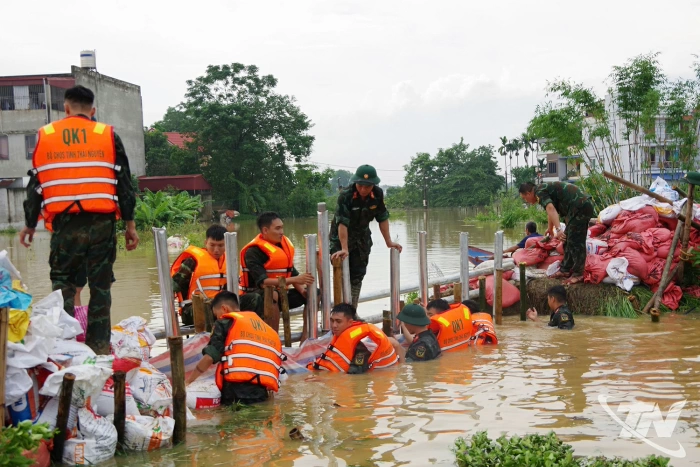 Bồi đắp sức mạnh từ lòng dân