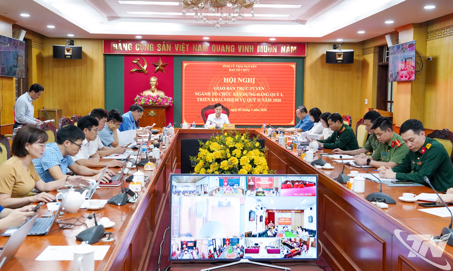 Đồng chí Dương Văn Tiến, Ủy viên Ban Thường vụ, Trưởng Ban Tổ chức Tỉnh ủy chủ trì Hội nghị.