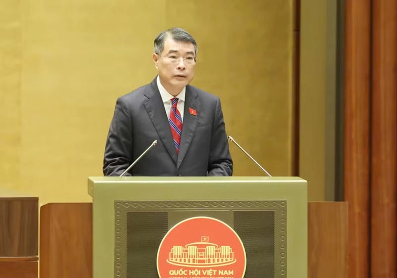 Thủ tướng Chính phủ Lê Minh Hưng trình bày Báo cáo về đánh giá bổ sung kết quả thực hiện kế hoạch phát triển kinh tế-xã hội và ngân sách nhà nước năm 2025; tình hình thực hiện kế hoạch phát triển kinh tế-xã hội và ngân sách nhà nước những tháng đầu năm 2026. (Ảnh: DUY LINH)