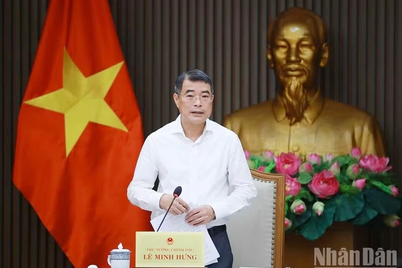 Thủ tướng Chính phủ Lê Minh Hưng chủ trì cuộc làm việc với Bộ Y tế. (Ảnh: VGP/Nhật Bắc)