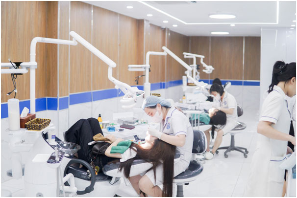 Thực trạng “vàng thau lẫn lộn” tại thị trường nha khoa hiện nay.