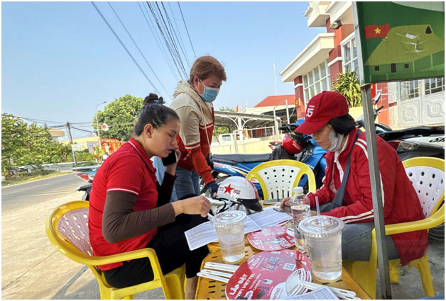 Hàng nghìn điểm hỗ trợ xác thực thông tin thuê bao trên toàn quốc.