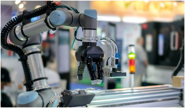 Robot có thể thực hiện thao tác gắp - đặt sản phẩm với tốc độ nhanh và độ chính xác cao.