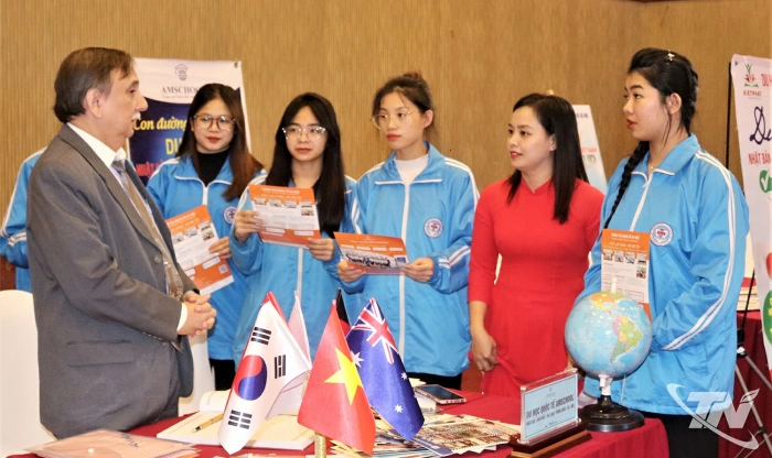 Mở hướng thoát nghèo bền vững