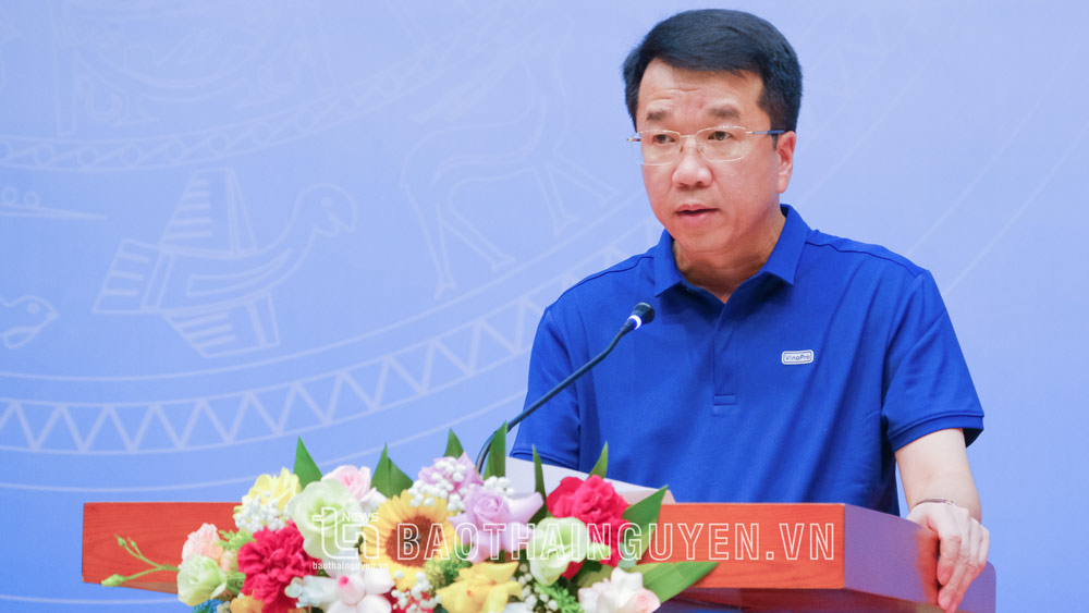 Đồng chí Phó Chủ tịch UBND tỉnh Nguyễn Thanh Bình phát biểu khai mạc giải.