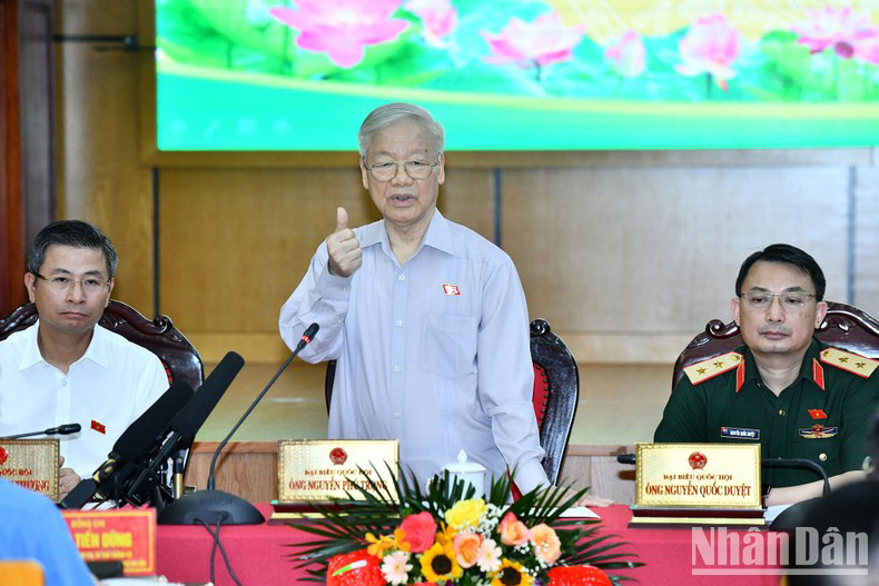 Tổng Bí thư Nguyễn Phú Trọng phát biểu ý kiến tại buổi tiếp xúc cử tri các quận Ba Đình, Đống Đa và Hai Bà Trưng (thành phố Hà Nội). (Ảnh: ĐĂNG KHOA)