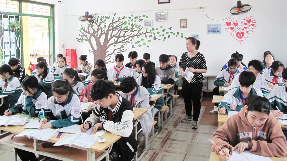 Giờ ôn tập môn Toán của học sinh khối 9 Trường THCS Hùng Sơn (Đại Từ).