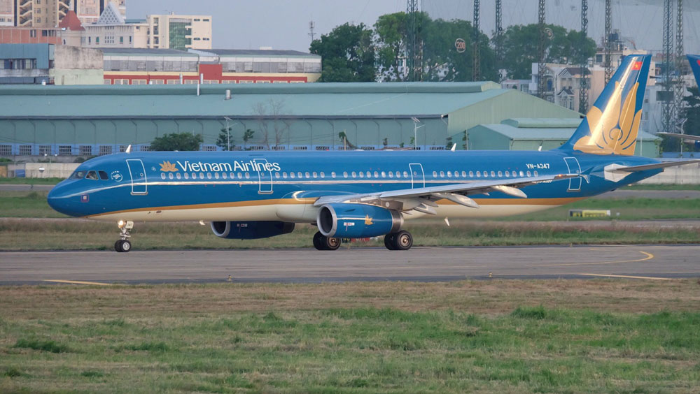 Vietnam Airlines khai thác đường bay xuyên Đông Dương bằng máy bay Airbus A321.