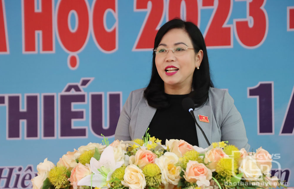 Đồng chí Bí thư Tỉnh ủy Nguyễn Thanh Hải phát biểu chúc mừng các cháu nhân dịp Tết Thiếu nhi 1-6.