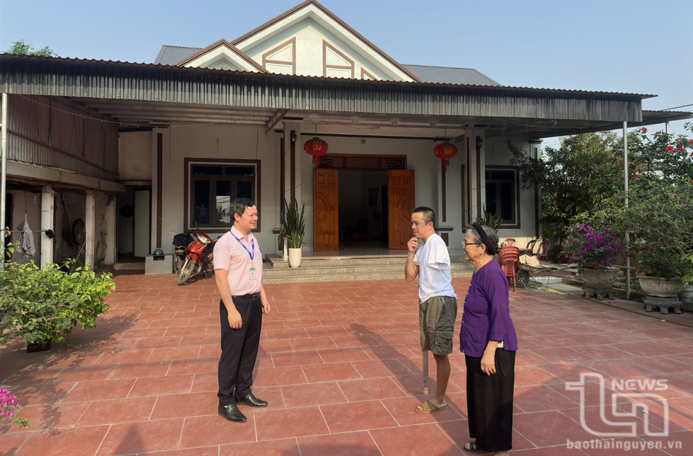 Khách hàng vay vốn nhà ở xã hội tại TP. Sông Công.