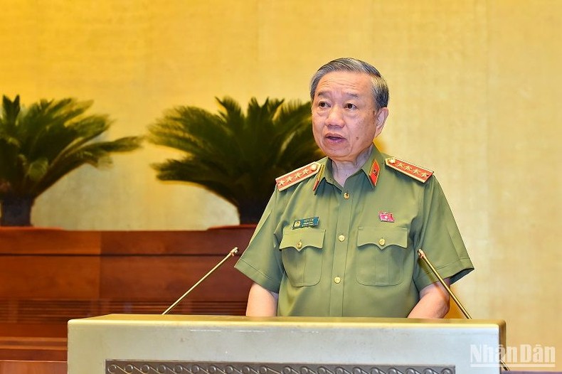 Bộ trưởng Công an Tô Lâm giải trình một số ý kiến đại biểu Quốc hội nêu. 