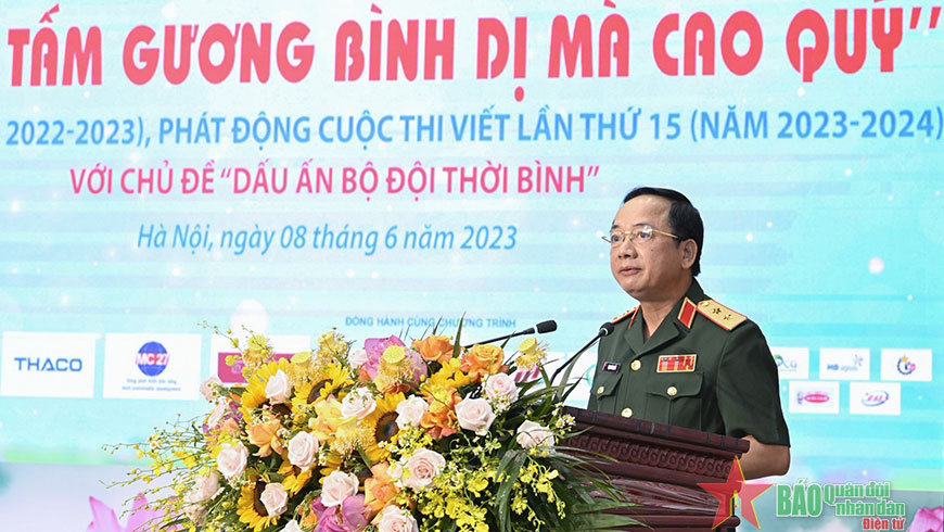 Trung tướng Trịnh Văn Quyết, Phó Chủ nhiệm Tổng cục Chính trị, Trưởng ban chỉ đạo cuộc thi, phát biểu tại buổi lễ.