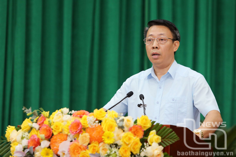 Đồng chí Trần Quang, Cục trưởng Cục Thống kê tỉnh.