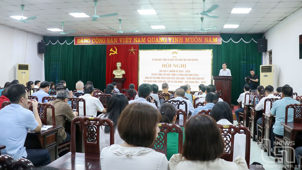 Các đại biểu dự Hội nghị.