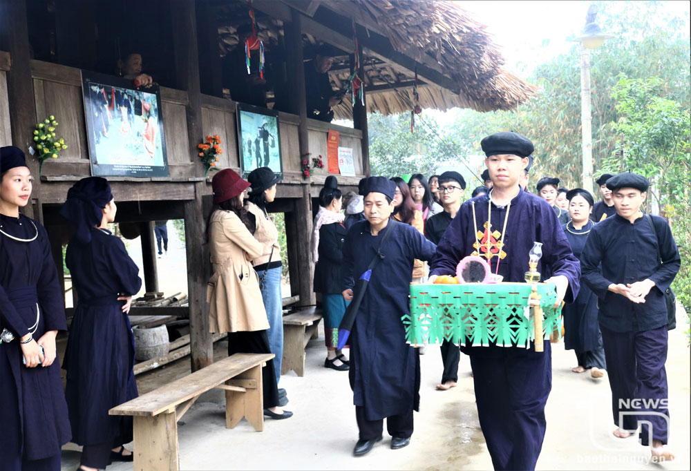 Nghi lễ cầu an, một nét đẹp văn hóa của đồng bào dân tộc Tày được trao truyền, gìn giữ, phát huy giá trị.