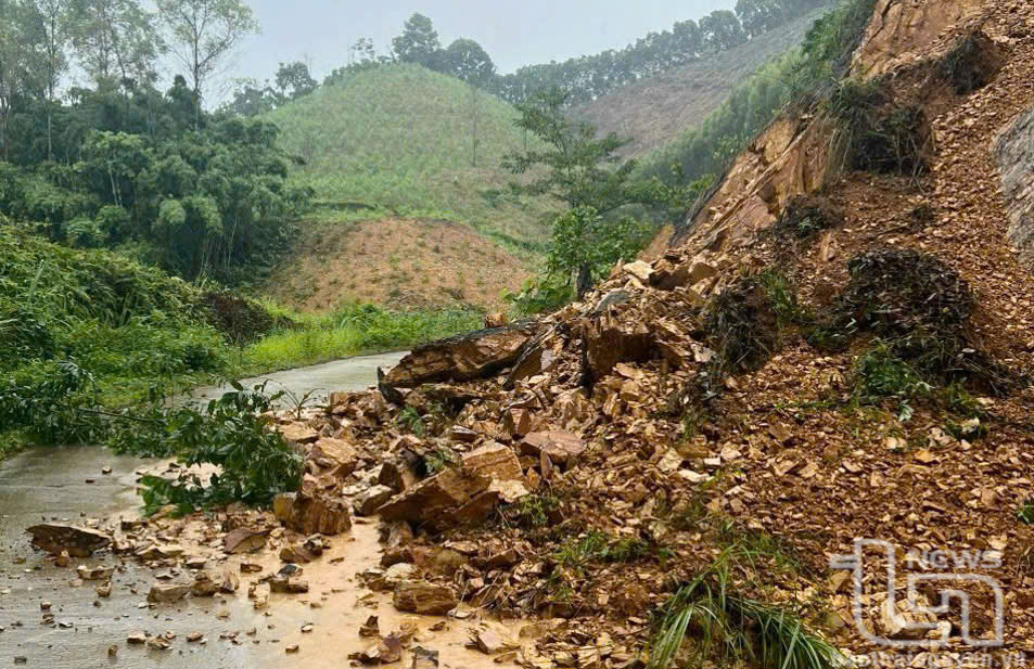 Sau cơn bão số 3 (đầu tháng 9-2024), trên địa bàn tỉnh xuất hiện hơn 1.000 điểm sạt lở đất đá lớn nhỏ, nhưng đã được khắc phục ngay sau đó.