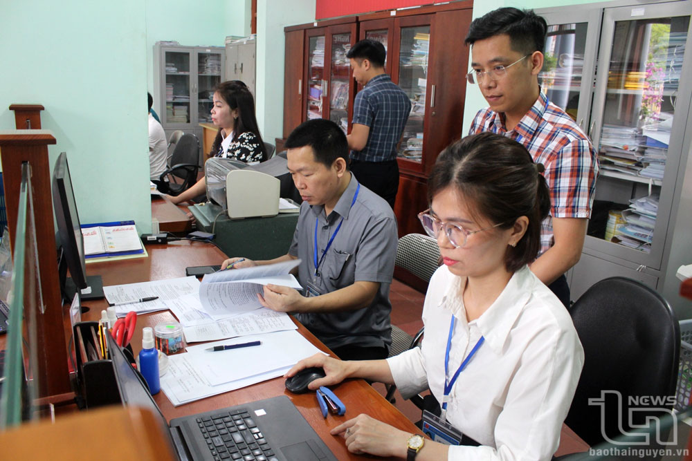 Bộ phận một cửa xã Hà Thượng (Đại Từ) được trang bị đầy đủ cơ sở vật chất cần thiết, đáp ứng yêu cầu làm việc của cán bộ, công chức.