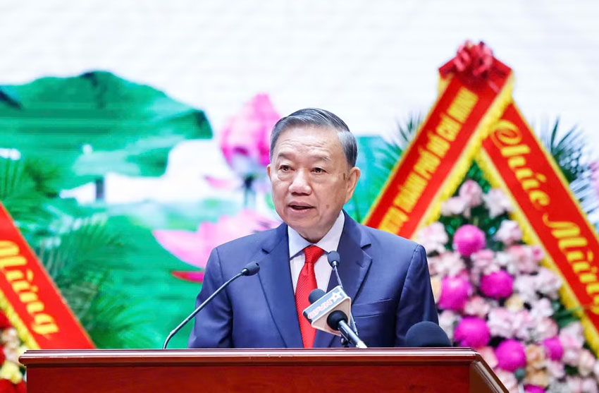 Tổng Bí thư, Chủ tịch nước Tô Lâm, Bí thư Quân ủy Trung ương phát biểu chỉ đạo Đại hội.