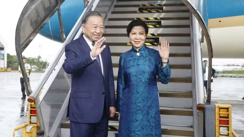 Tổng Bí thư, Chủ tịch nước Tô Lâm và Phu nhân rời thủ đô Manila, kết thúc tốt đẹp chuyến thăm cấp Nhà nước tới Philippines. (Ảnh: TTXVN)