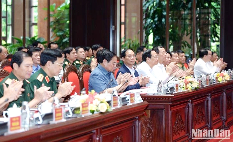 Thủ tướng Phạm Minh Chính dự Hội nghị Quân chính toàn quân 6 tháng đầu năm 2023.