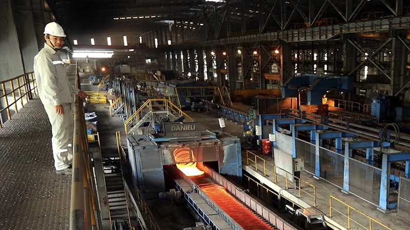 Dây chuyền sản xuất thép tại Công ty cổ phần Thép Hòa Phát.