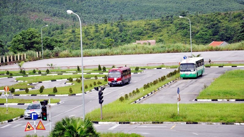 Cục Đường bộ Việt Nam yêu cầu các địa phương không dừng tổ chức sát hạch và tiếp nhận hồ sơ đào tạo lái xe. Ảnh minh họa.