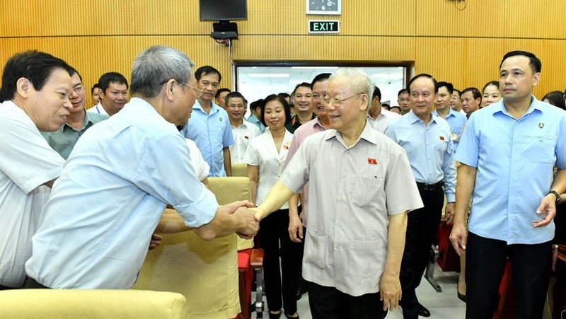 Tổng Bí thư Nguyễn Phú Trọng với đại biểu và cử tri thành phố Hà Nội. (Ảnh: ĐĂNG KHOA)