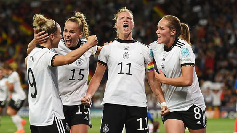 Alexandra Popp (số 11) sẽ giúp Đội tuyển Nữ Đức giành vinh quang? (Nguồn: Getty Images)