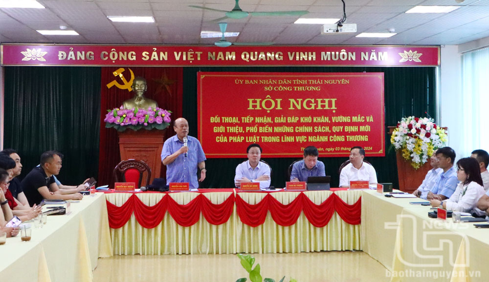 Lãnh đạo Hiệp hội Doanh nghiệp tỉnh nêu kiến nghị Sở Công Thương hỗ trợ, tháo gỡ khó khăn cho các doanh nghiệp.