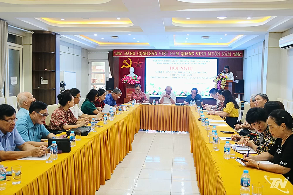 Các đại biểu dự Hội nghị.