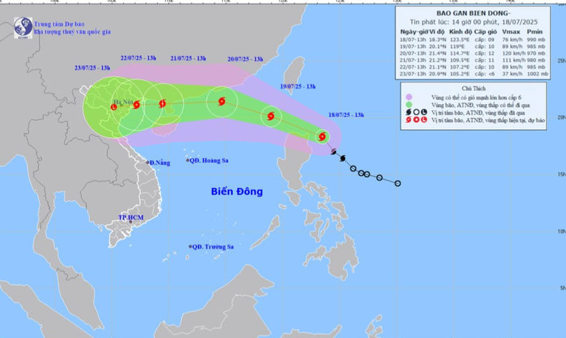 Bản đồ dự báo quỹ đạo và cường độ bão Wipha phát lúc 14 giờ ngày 18/7.
