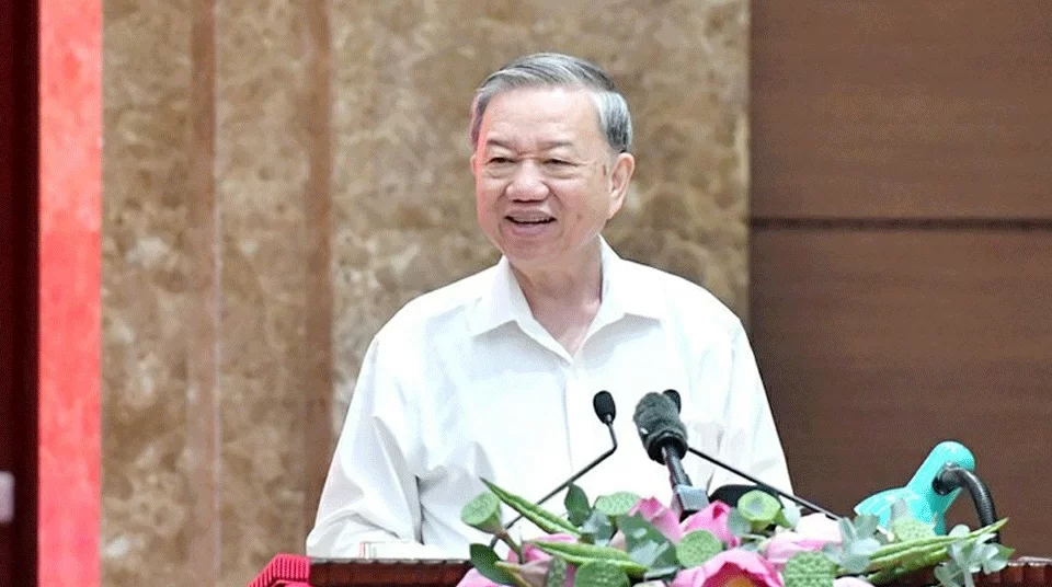 Tổng Bí thư Tô Lâm phát biểu chỉ đạo tại buổi làm việc với Ban Thường vụ Thành ủy Hà Nội.