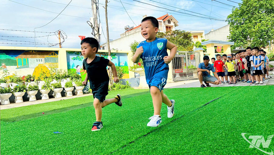 Trường Mầm non Hoa Sen thường tổ chức nhiều hoạt động sôi nổi, phù hợp với sở thích của trẻ.