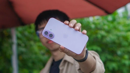 iPhone 17