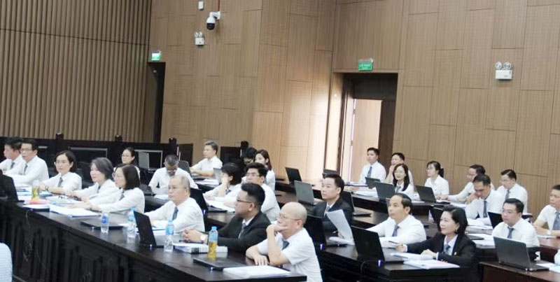 Các luật sư tham gia một phiên tòa tại Tòa án nhân dân thành phố Hà Nội.