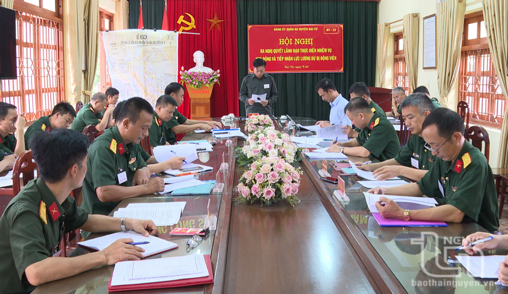 Hội nghị Đảng uỷ Quân sự huyện ra Nghị quyết lãnh đạo thực hiện nhiệm vụ huy động và tiếp nhận lực lượng dự bị động viên.