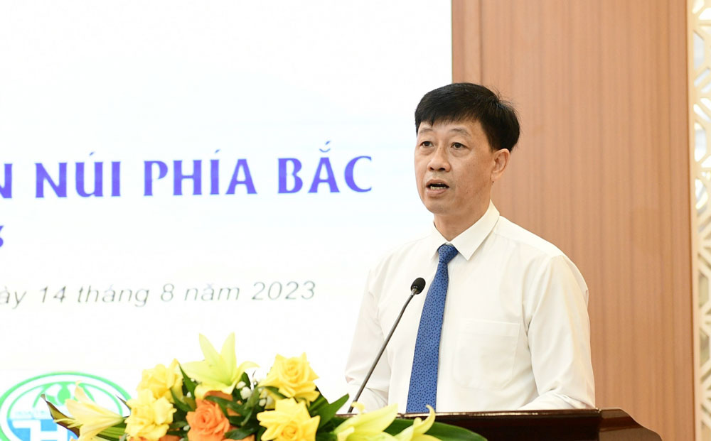 Đồng chí Vũ Xuân Chường, Tổng Biên tập Báo Phú Thọ, phát biểu đề dẫn Hội thảo.