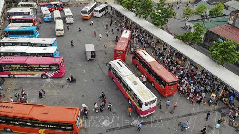 Bến xe Giáp Bát. Ảnh tư liệu: Hoàng Hiếu/TTXVN