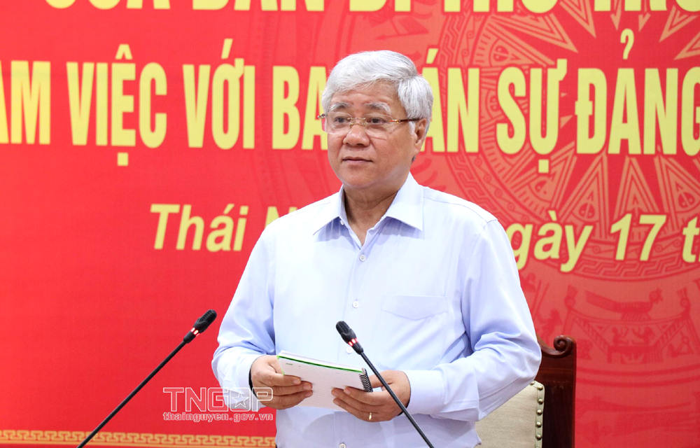 Đồng chí Đỗ Văn Chiến, Bí thư Trung ương Đảng, Chủ tịch Ủy ban Trung ương MTTQ Việt Nam, phát biểu tại buổi làm việc.