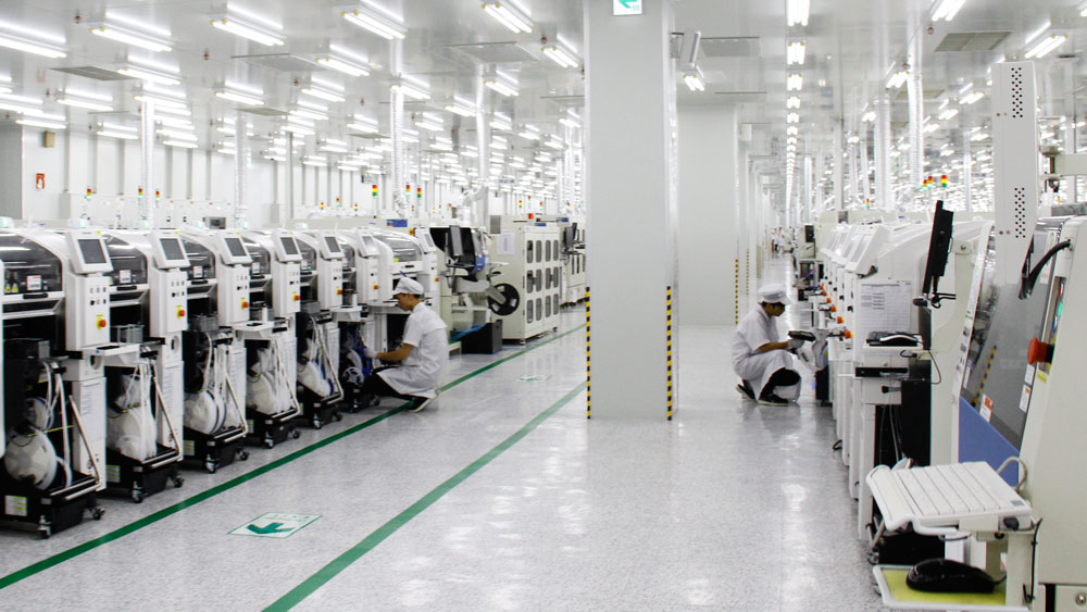 Production lines of Samsungs factory in Thai Nguyen province