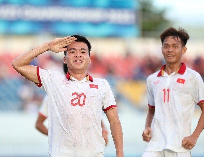 Các cầu thủ U23 Việt Nam thi đấu áp đảo trước U23 Malaysia. (Ảnh: Hải Hoàng)