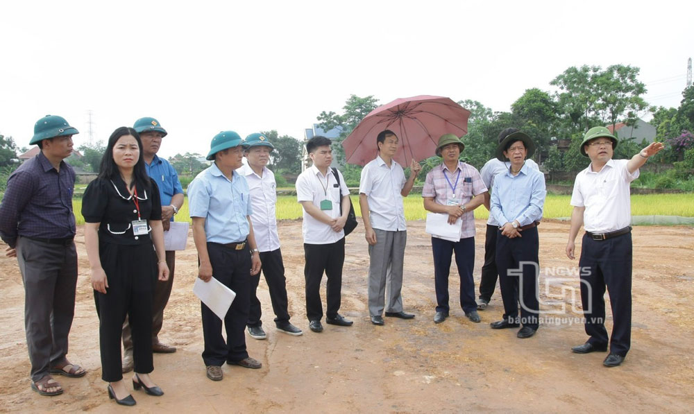 Ủy ban MTTQ tỉnh chủ trì thực hiện khảo sát, giám sát việc thực hiện chính sách pháp luật của Nhà nước về bồi thường, hỗ trợ, tái định cư cho các hộ dân thuộc Dự án đường liên kết, kết nối các tỉnh Thái Nguyên - Bắc Giang - Vĩnh Phúc.