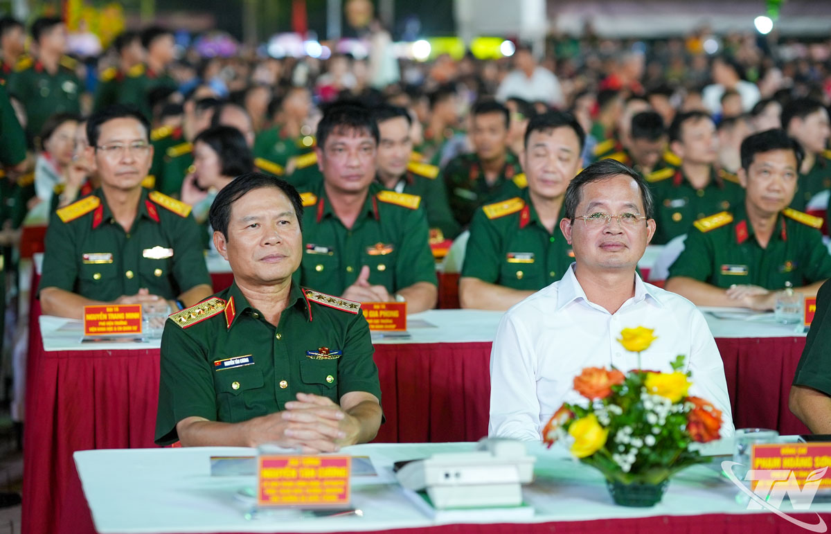 Các đại biểu dự Chương trình.