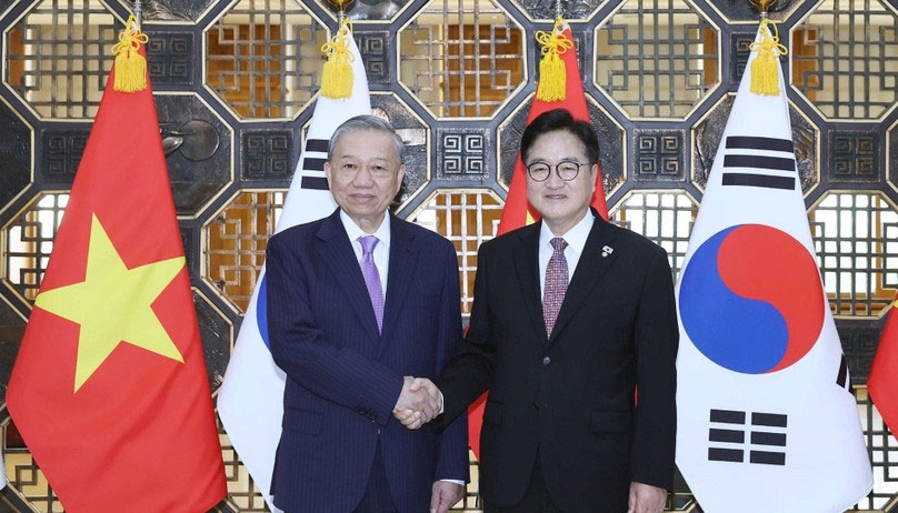 Tổng Bí thư Tô Lâm hội kiến Chủ tịch Quốc hội Hàn Quốc Woo Won Sik. Ảnh: THỐNG NHẤT/TTXVN